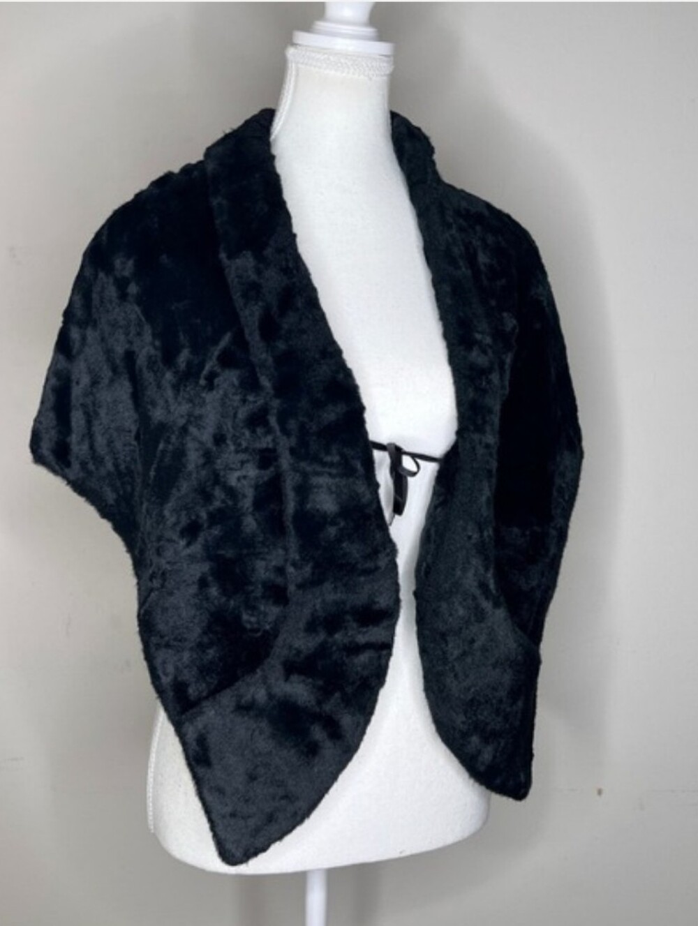 Glentex vintage black fur capelet shrug wrap‎ evening jacket cape gatsby glam